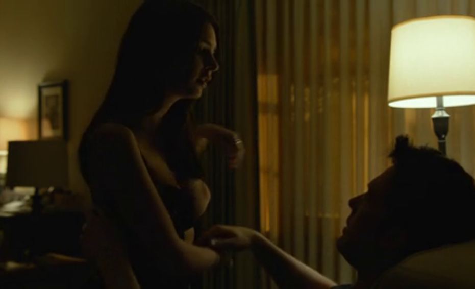 Emily Ratajkowski nude sex scene – Gone Girl (2014)