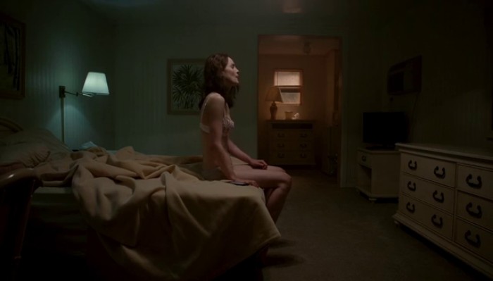 Michelle Dockery sexy scene – Good Behavior s01e01 (2016)